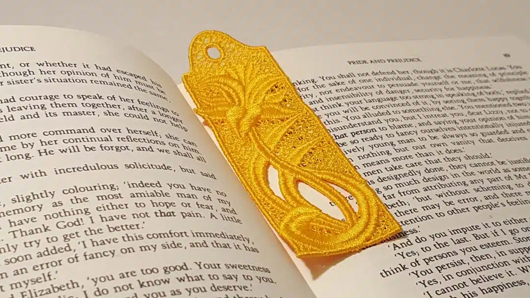 BM-FS-04 BOOK MARK FREE STANDING LACE